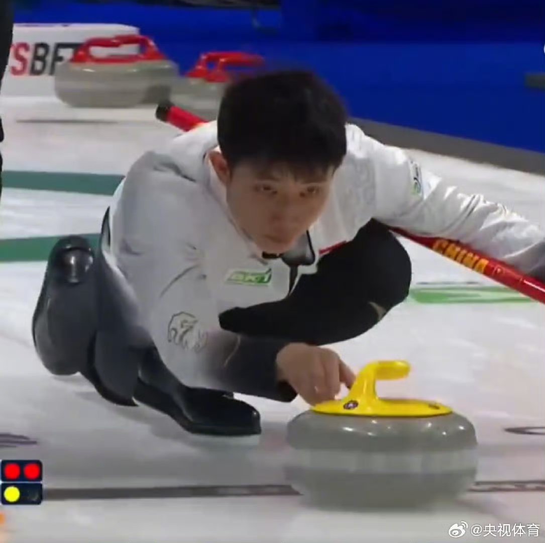 九游体育-Ning迎来七赛季出色发挥，瑞士队观众热烈欢呼！