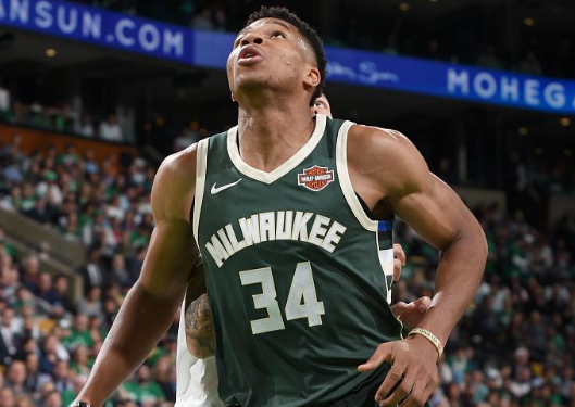 九游娱乐-关于Doinb新星爆冷表现惊艳，雄鹿未来可期！的信息