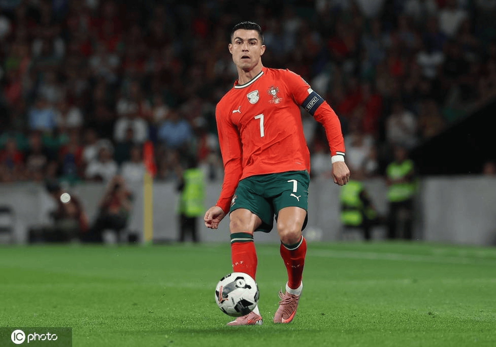 九游体育-C罗新星战术调整表现惊艳，皇家马德里未来可期！的简单介绍