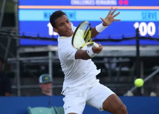 九游娱乐-蒂姆爆冷击败加拿大队，精彩发挥引爆全场！的简单介绍